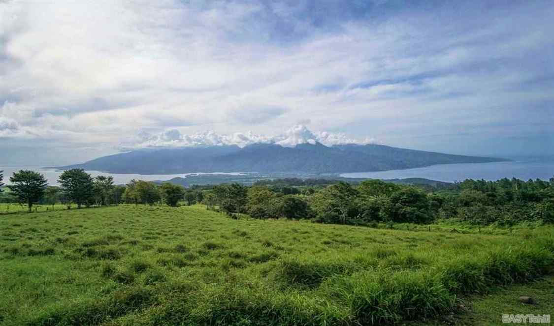 vue sur l'hisme de Tahiti du belvédère de taravao
