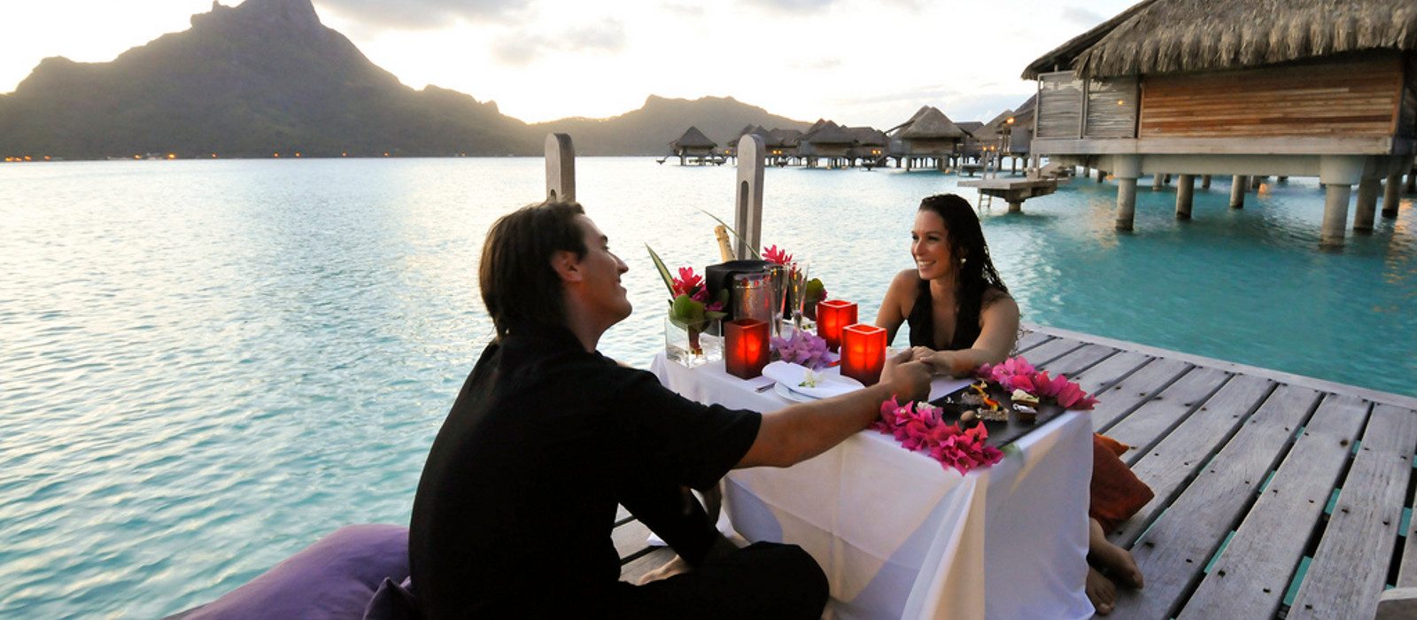 book online your tours and romnatic activities in French Polynesia