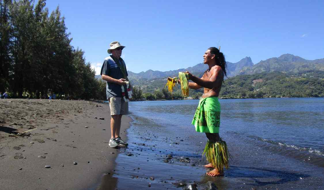 explication des légendes polynésiennes et découverte de la nature des vallées de Tahiti avec votre guide local